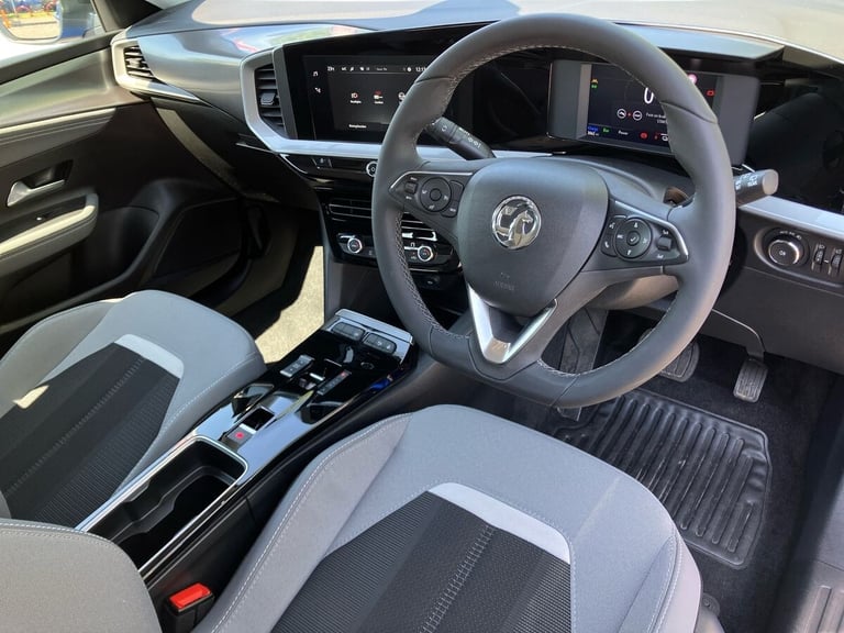 2024 Vauxhall Mokka 100kW Design 50kWh 5dr Auto SUV Electric Automatic