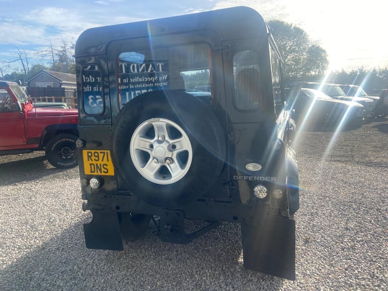  Land Rover Defender 90 2.5 TDi County Station Wagon 3dr Diesel Manual (111 bhp) Diesel Manual