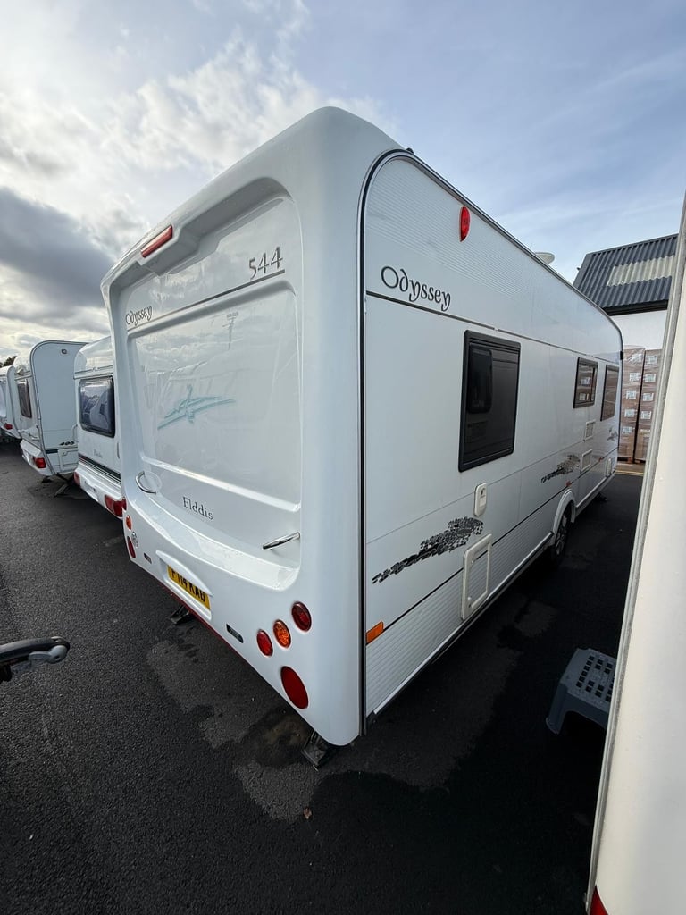 Elddis Odyssey 544 Fixed Bed Side Washroom