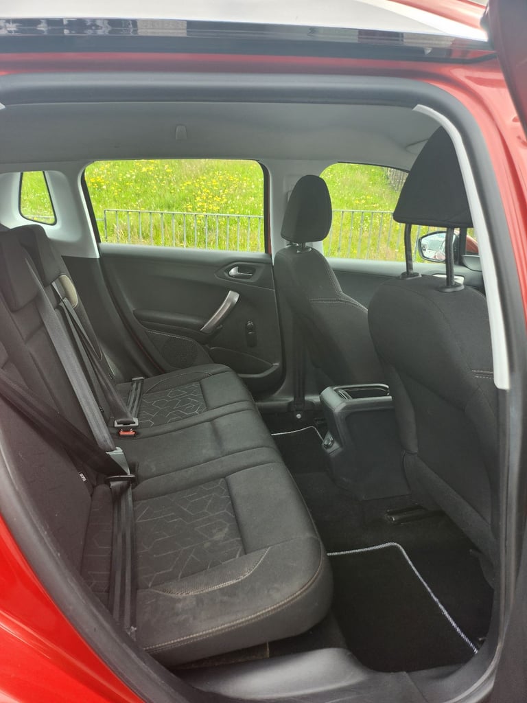 Peugeot, 2008, Hatchback, 2016, Manual, 1199 (cc), 5 doors