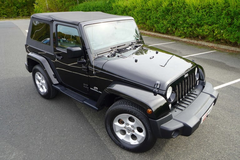 2015 Jeep Wrangler 2.8 CRD Overland 2dr Auto CONVERTIBLE DIESEL Automatic