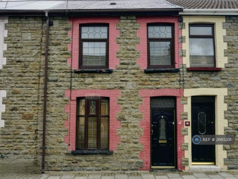 2 bedroom house in Gilmour Street, Tonypandy, CF40 (2 bed) (#2665331)