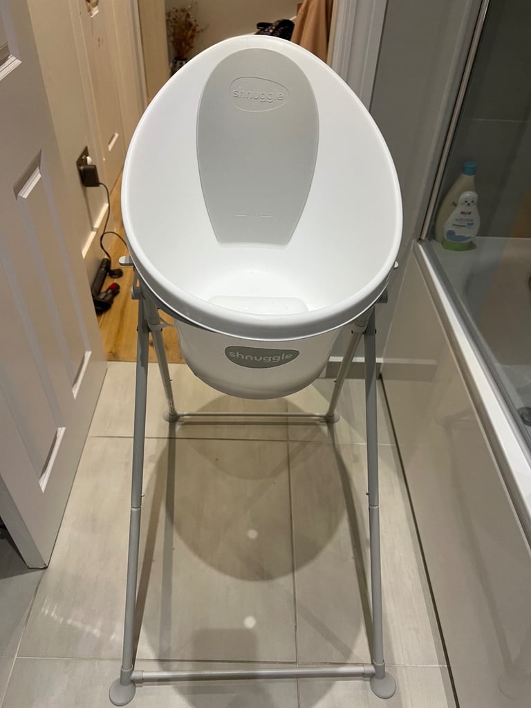 image for Shnuggle Bath & Stand 
