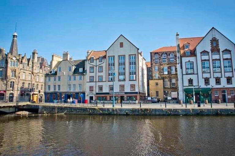 LOVELY TWO BEDROOM, TWO BATHROOM FLAT IN LEITH LINKS