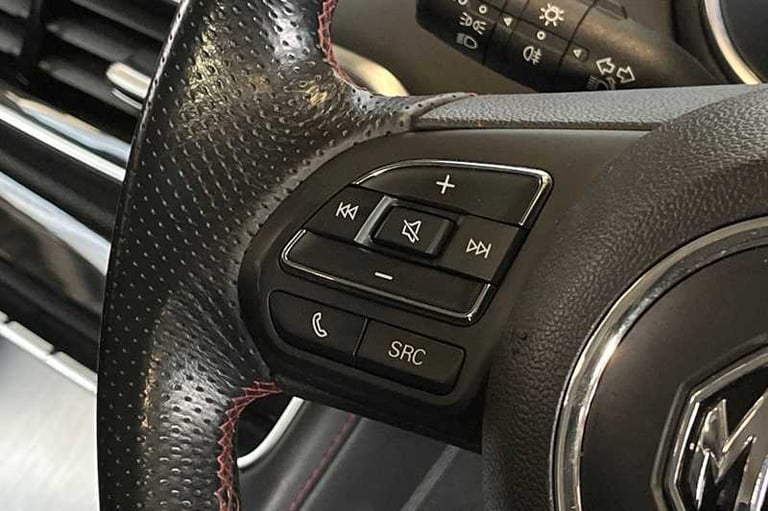 2023 MG MG HS 1.5 T-GDI PHEV SE 5dr Auto ESTATE PETROL/ELECTRIC Automatic