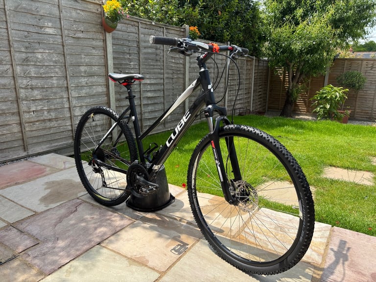 Cube Nature Ladies mountain bike 54 cm frame