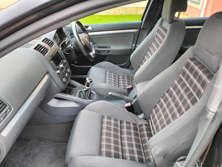 Volkswagen, GOLF, Hatchback, 2005, Manual, 1984 (cc), 5 doors
