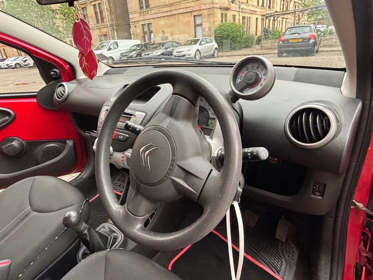 Citroen, C1, Hatchback, 2013, Manual, 998 (cc), 5 doors