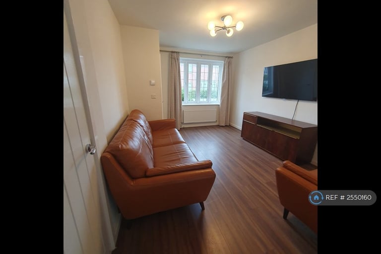 3 bedroom house in Featherstone Crescent, Heald Green, Cheadle, SK8 (3 bed) (#2550160)