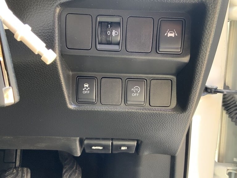 2017 Nissan Qashqai DIG-T Acenta SUV Petrol Manual