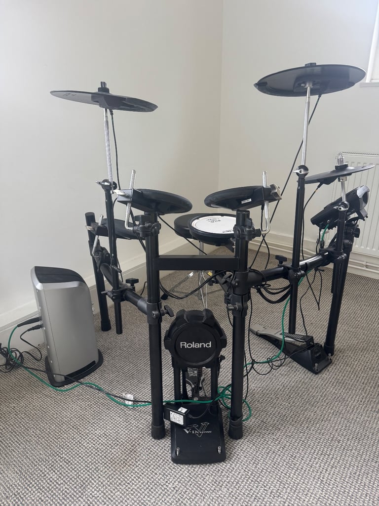 Roland TD-11K Electronic Drum Kit with Roland PM-03 Drum Monitor