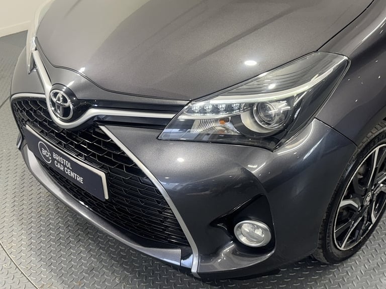 2016 Toyota Yaris Dual VVT-i Design Hatchback Petrol Manual
