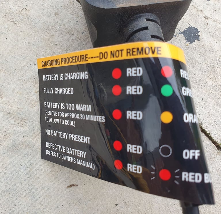 McCullock Cordless hedge trimmer 