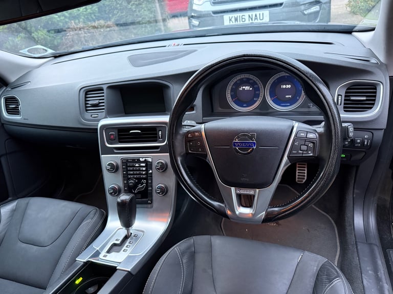 Volvo, V60, Estate, 2011, Semi-Auto, 1984 (cc), 5 doors