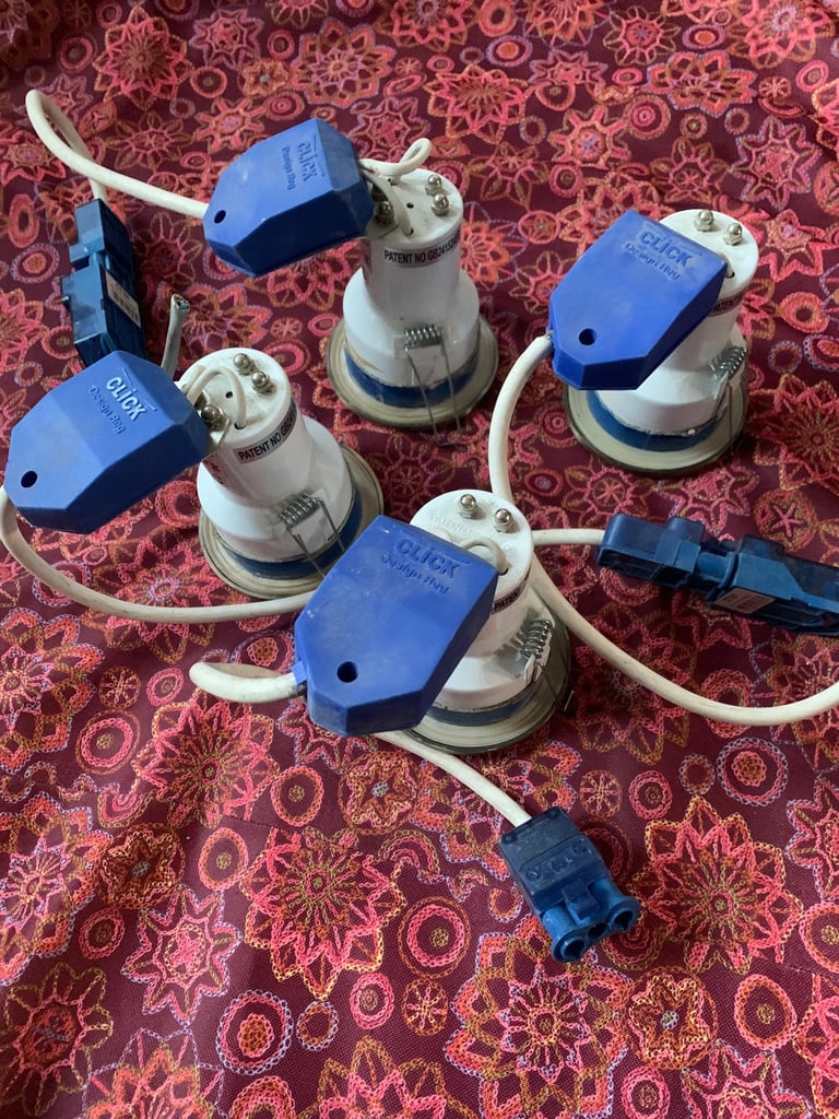 Downlight with Flow Connector