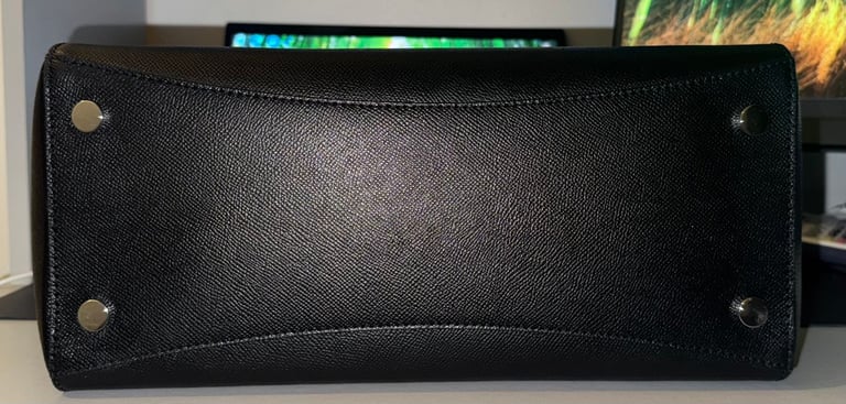 Michael Kors Voyager Medium Crossgrain Leather Tote Bag