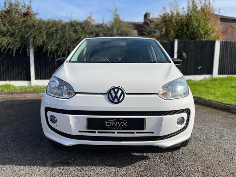 2015 Volkswagen up! 1.0 High up! Euro 5 5dr HATCHBACK Petrol Manual