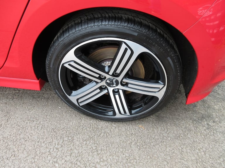 2014 Volkswagen Golf 2.0 TSI R 5dr HATCHBACK Petrol Manual