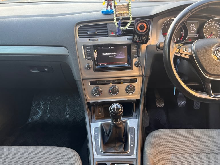 Volkswagen, GOLF, Hatchback, 2014, Manual, 1598 (cc), 5 doors