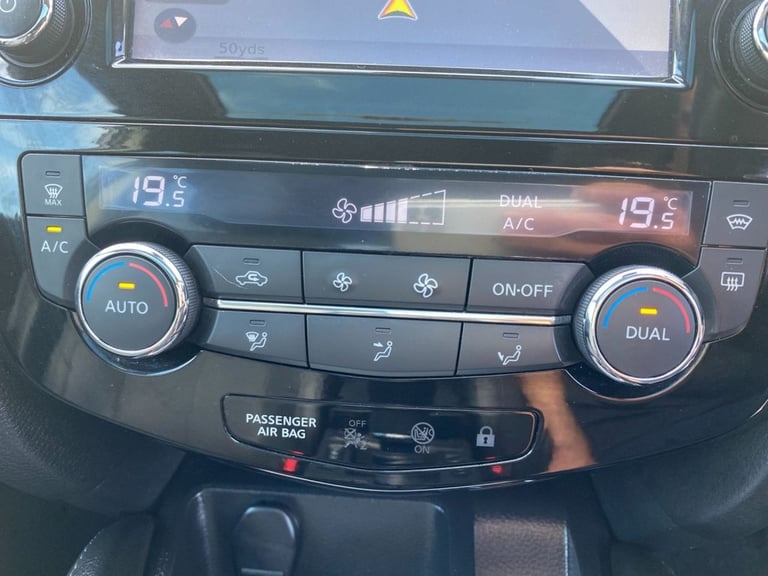 2016 Nissan Qashqai 1.6 dCi N-Connecta SUV 5dr Diesel Manual 4WD Euro 6 (s/s) (130 ps) HATCHBACK ...