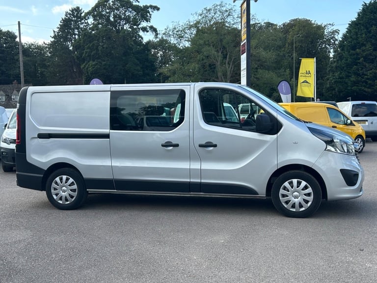 VAUXHALL VIVARO 1.6 CDTi 2900 Crew Cab +Â