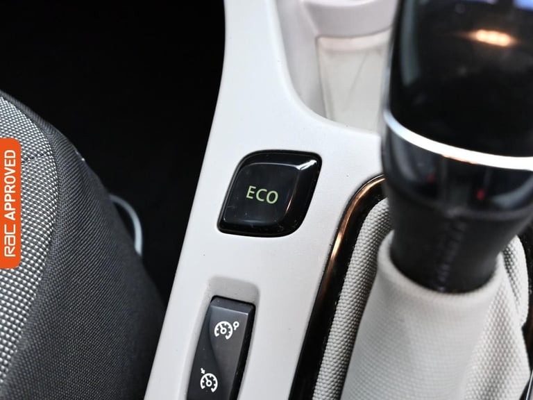2013 Renault Zoe 22kWh Dynamique Intens Hatchback 5dr Electric Auto (Battery Lease) (88 bhp) Hatc...