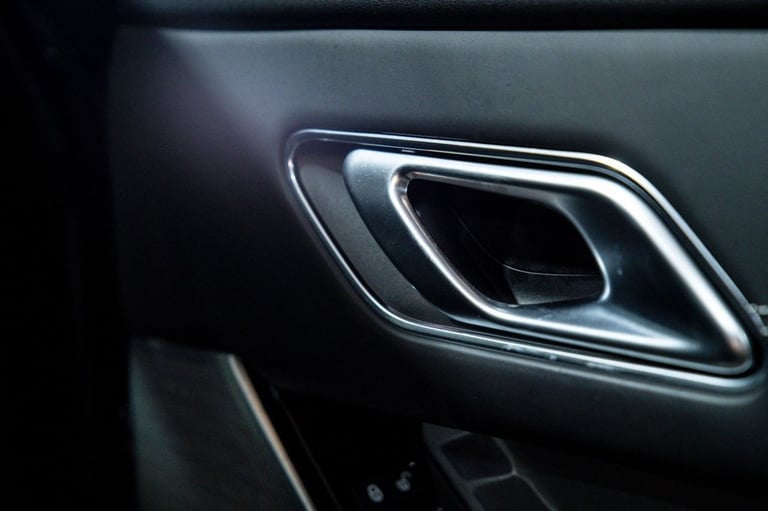 2019 Land Rover Range Rover Velar 3.0 D300 R-Dynamic HSE SUV 5dr Diesel Auto 4WD Euro 6 (s/s) (30...