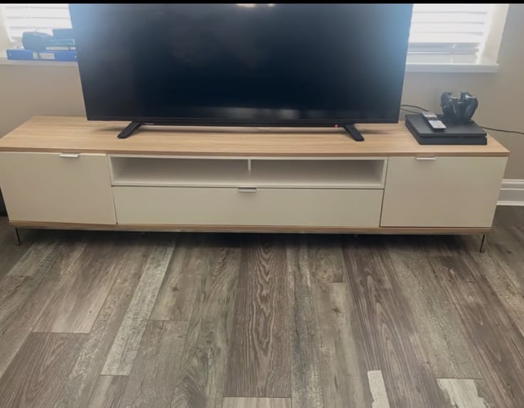 image for Toshiba 58 inch Smart Tv & Stand