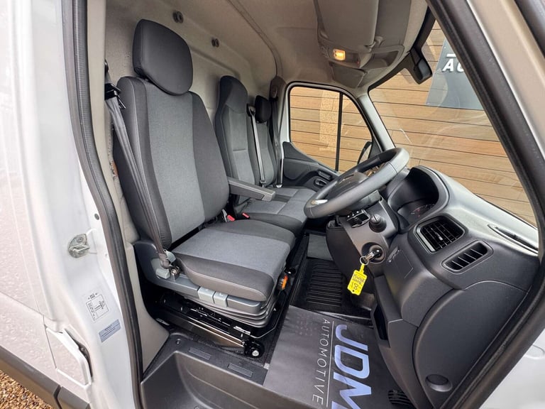 2021 Renault Master 2.3 Master MM35 Business+ dCi Panel Van Diesel Manual