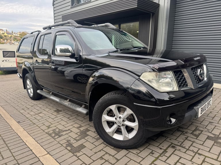 image for 2010 Nissan Navara Double Cab Pick Up Tekna 2.5dCi 171 4WD PICK UP Diesel Manual