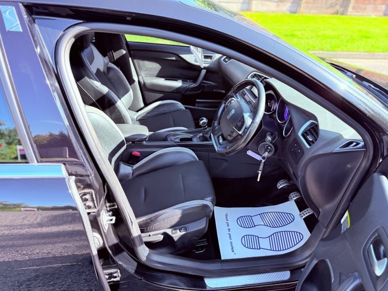 2012 12 CITROEN DS4 1.6 HDI DSTYLE MANUAL VERY SMART STYLISH FAMILY MOTOR 