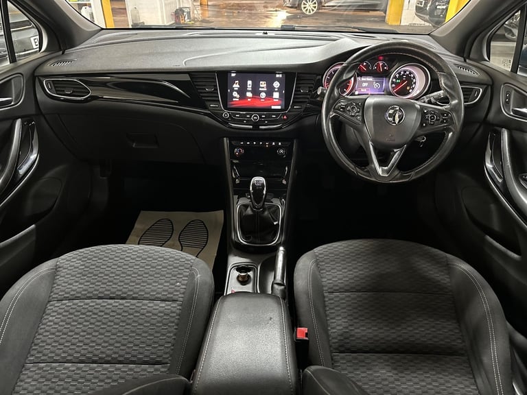 2017 Vauxhall Astra 1.4i Turbo SRi Nav Euro 6 5dr HATCHBACK Petrol Manual