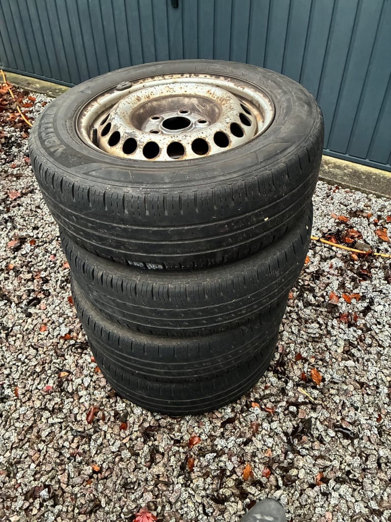 VW Transporter steel wheels and Tyres