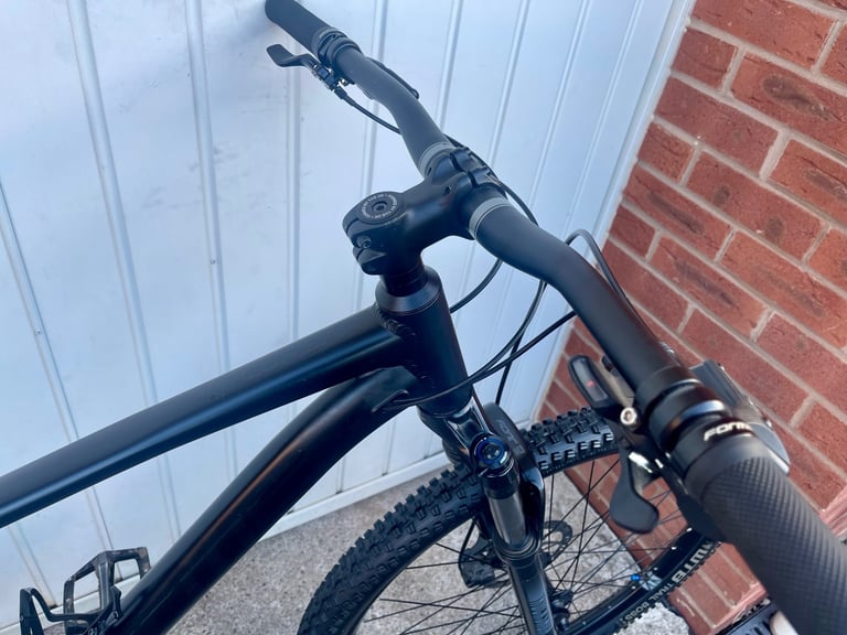 Forme Curbar Pro Mountain Bike / Dropper Post / Cost £899 / May PX For Road Bike