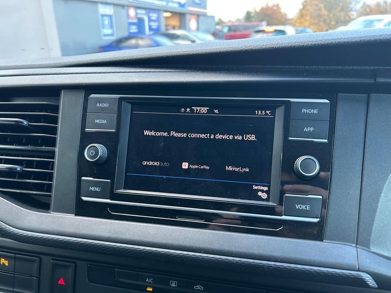 2020 Volkswagen Transporter Shuttle 2.0 TDI 110PS S Minibus MPV DIESEL Manual