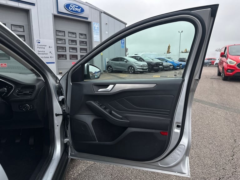 2023 Ford Focus 5Dr Titanium 1.0 125PS Hatchback Petrol Manual