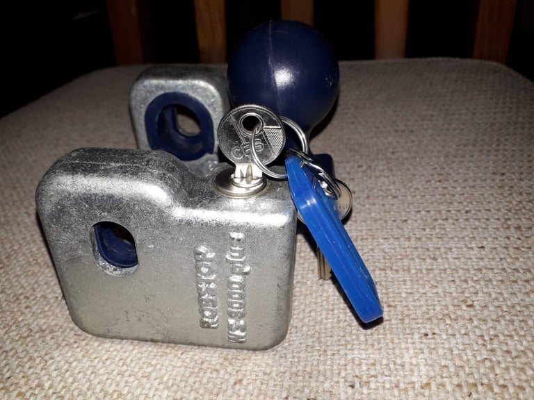 Winterhoff WS3000   Tow Hitch Security Lock Robstop 