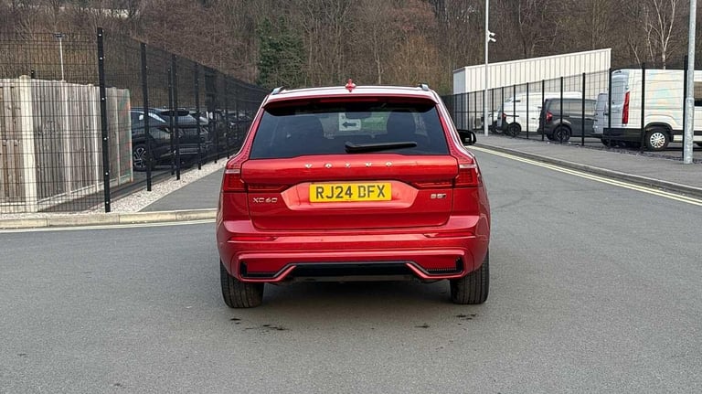 2024 Volvo XC60 Ultimate, B5 AWD Mild hybrid, Petrol, Dark ESTATE Petrol/Electric Hybrid Automatic