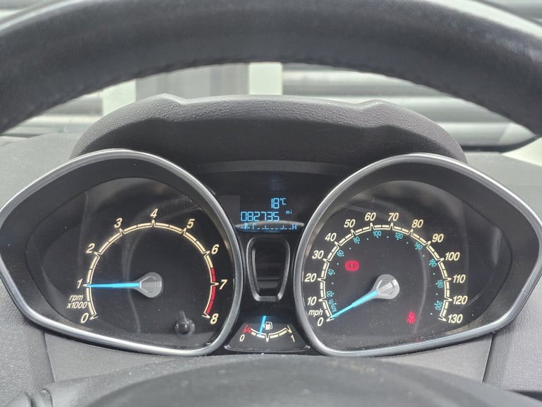 FORD FIESTA 1.0 T EcoBoost Zetec 2014