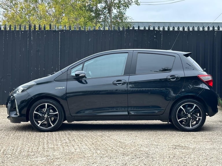 2018 Toyota Yaris 1.5 Hybrid Design 5dr CVT HATCHBACK PETROL/ELECTRIC Automatic