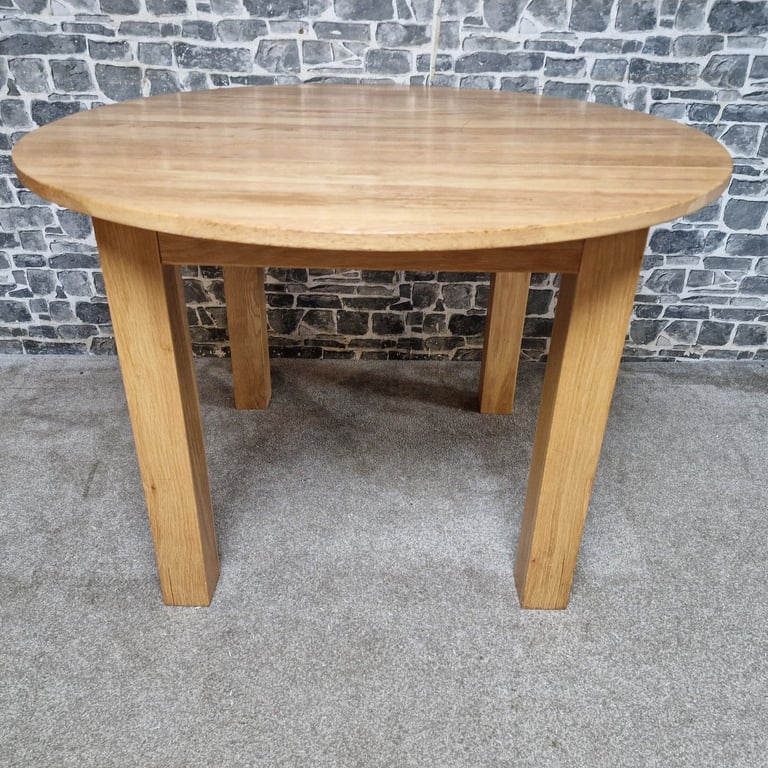 image for Solid Oak Round Dining Table