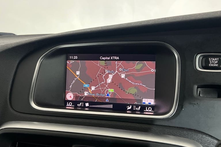2018 18 VOLVO V40 2.0 D4 R-DESIGN PRO HATCHBACK 5DR DIESEL MANUAL EURO 6 (S/S) (