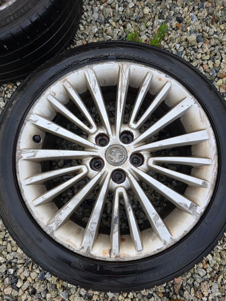 Alloy wheels plus tyres