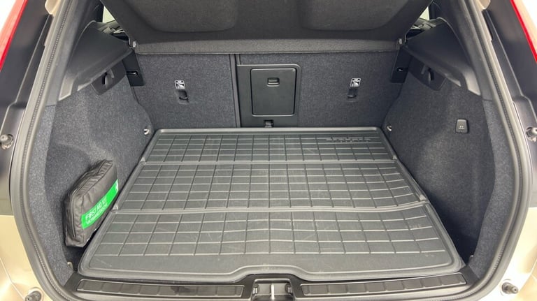 2024 Volvo XC40 Plus, B4 Mild hybrid, Petrol, Dark Estate Petrol Automatic