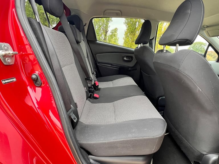 2016 Toyota Yaris 1.5 VVT-h Icon E-CVT Euro 6 5dr HATCHBACK Petrol/Electric Hybrid Automatic