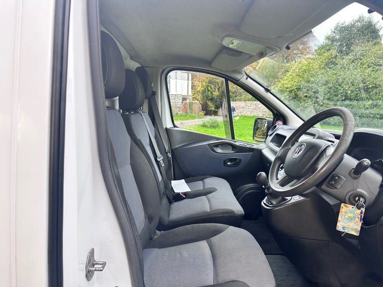 Vauxhall, VIVARO, Panel Van, 2014, Manual, 1598 (cc)