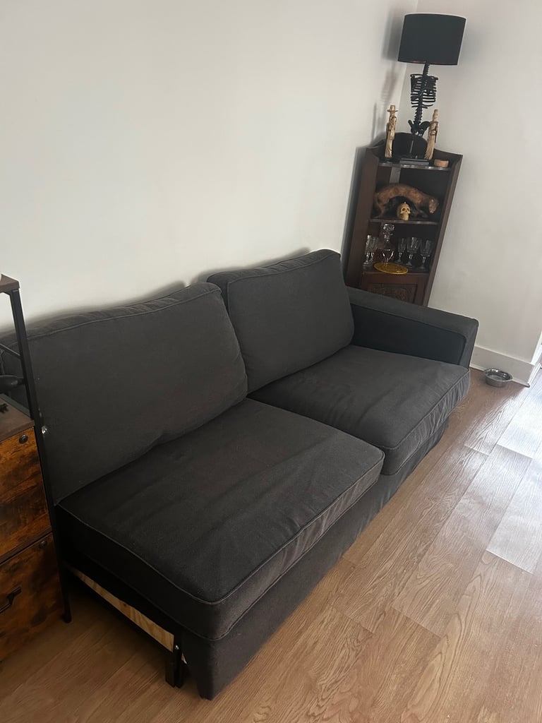 image for Corner sofa with chaise FREE