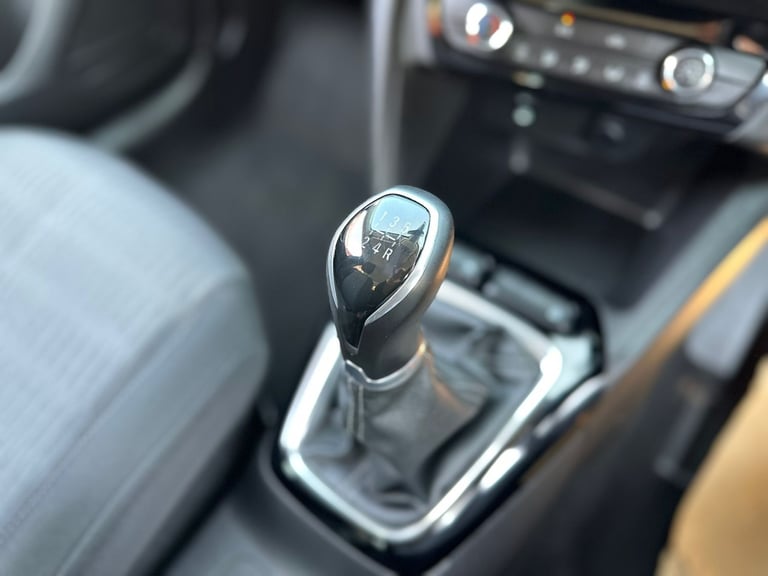 2020 Vauxhall Corsa 1.2 SE 5dr**CAMBELT SERVICE INCLUDED IN THE ASKING PPRICE**