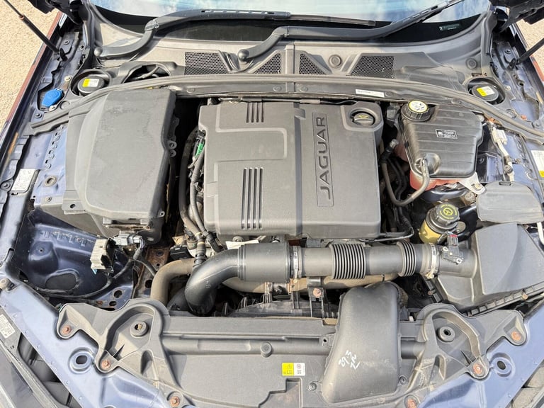 2014 Jaguar XF 2.2d R-Sport Auto Euro 5 (s/s) 4dr SALOON Diesel Automatic