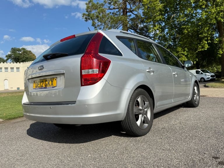 2012 Kia Ceed 1.6 CRDi 2 Sports Wagon 5dr Diesel Auto Euro 5 (113 bhp) Estate Diesel Automatic